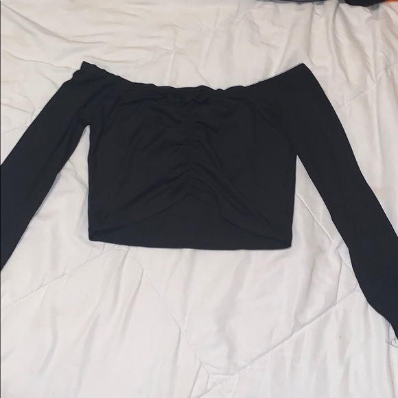 Lot of 2 black long sleeve crop tops off shoulder - Picture 2 of 2